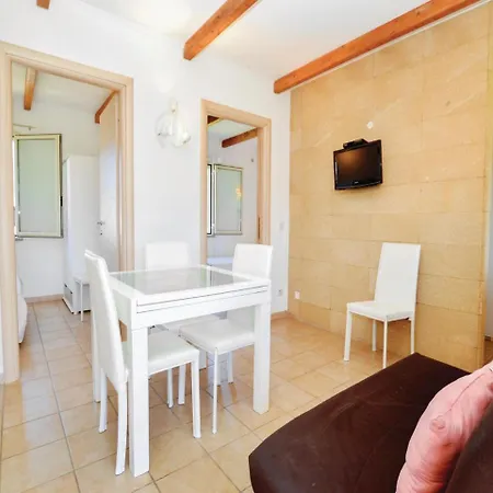 Two-bedroom Holiday In Ghisonaccia